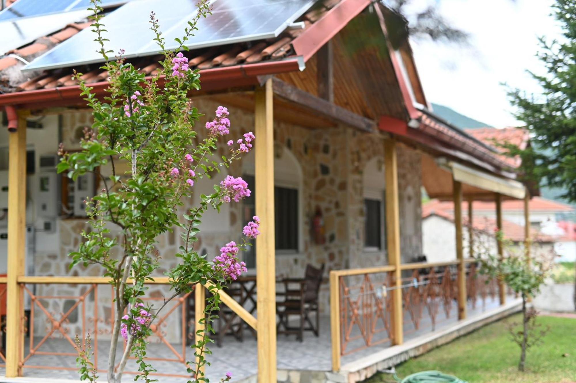 Guesthouse Agnandi Káto Loutrákion 외부 사진