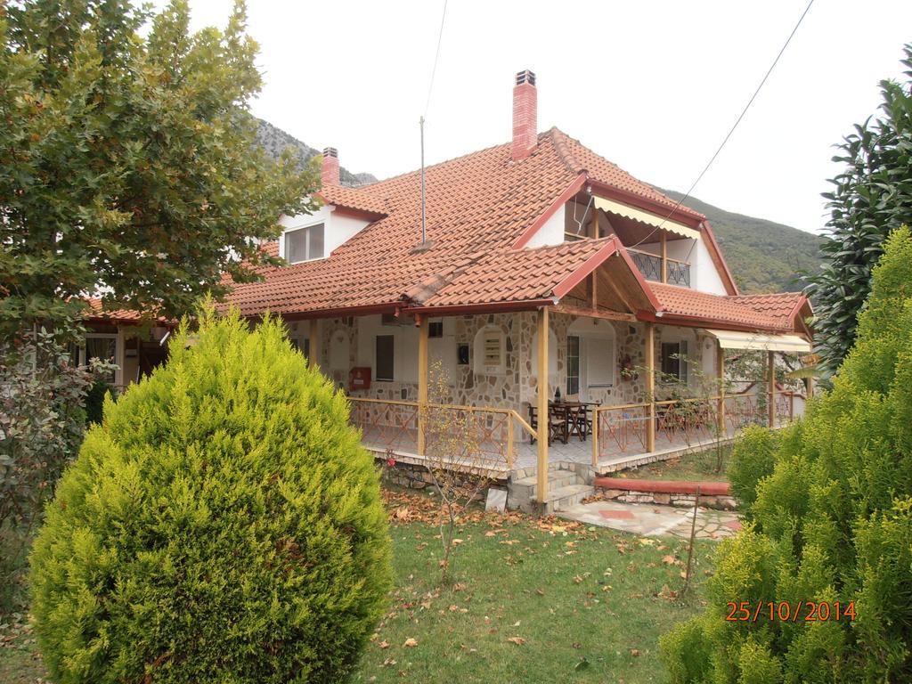 Guesthouse Agnandi Káto Loutrákion 객실 사진