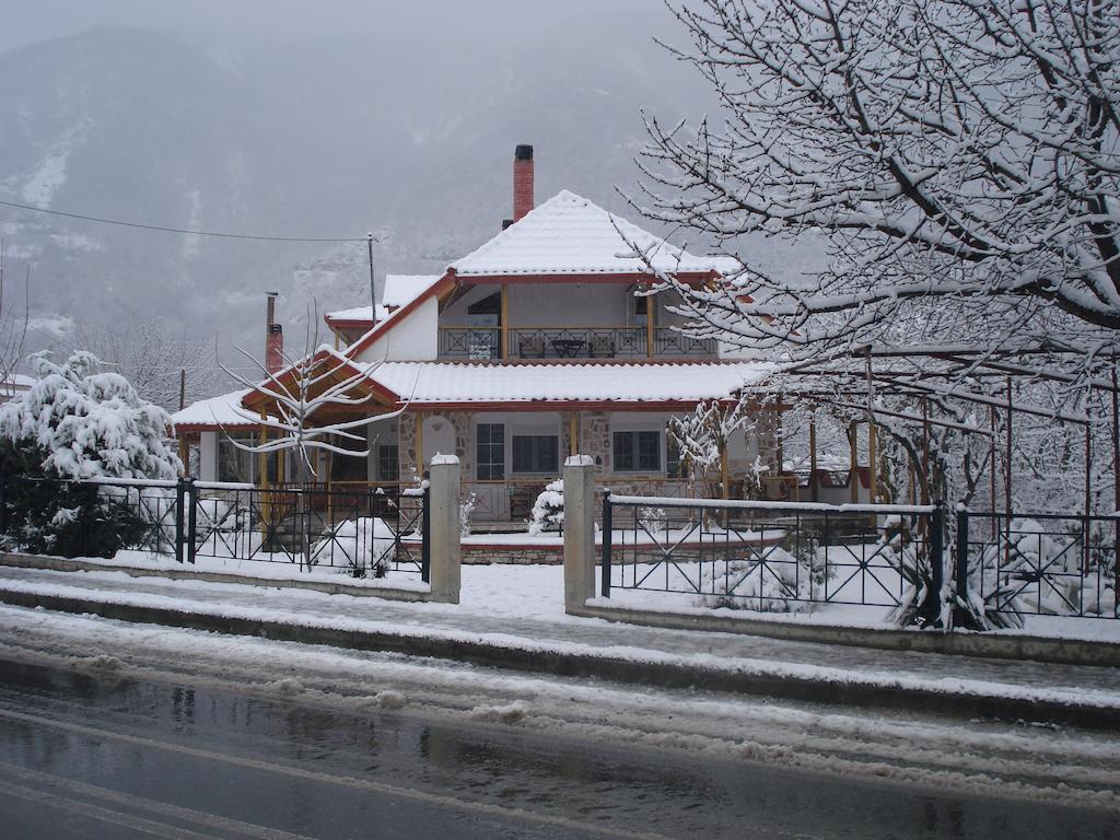 Guesthouse Agnandi Káto Loutrákion 외부 사진