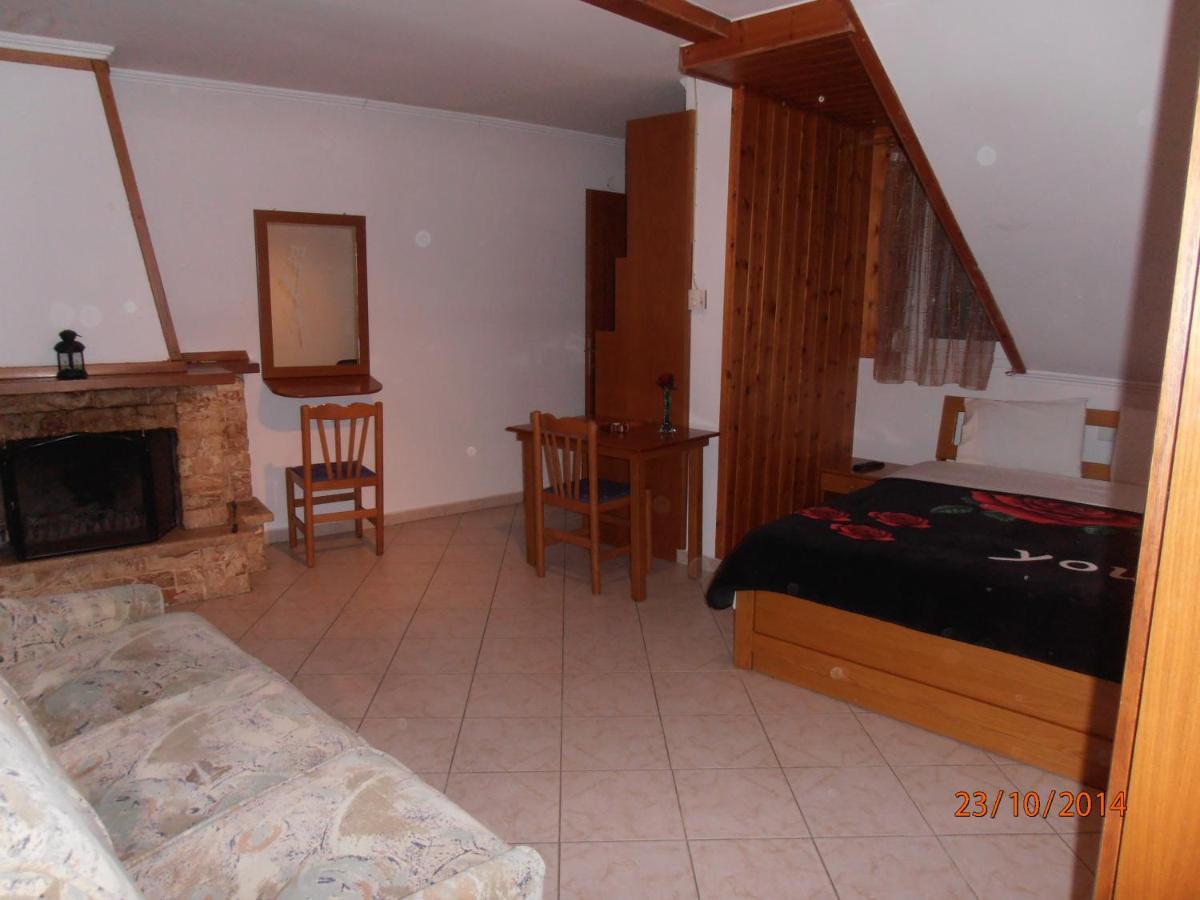 Guesthouse Agnandi Káto Loutrákion 외부 사진