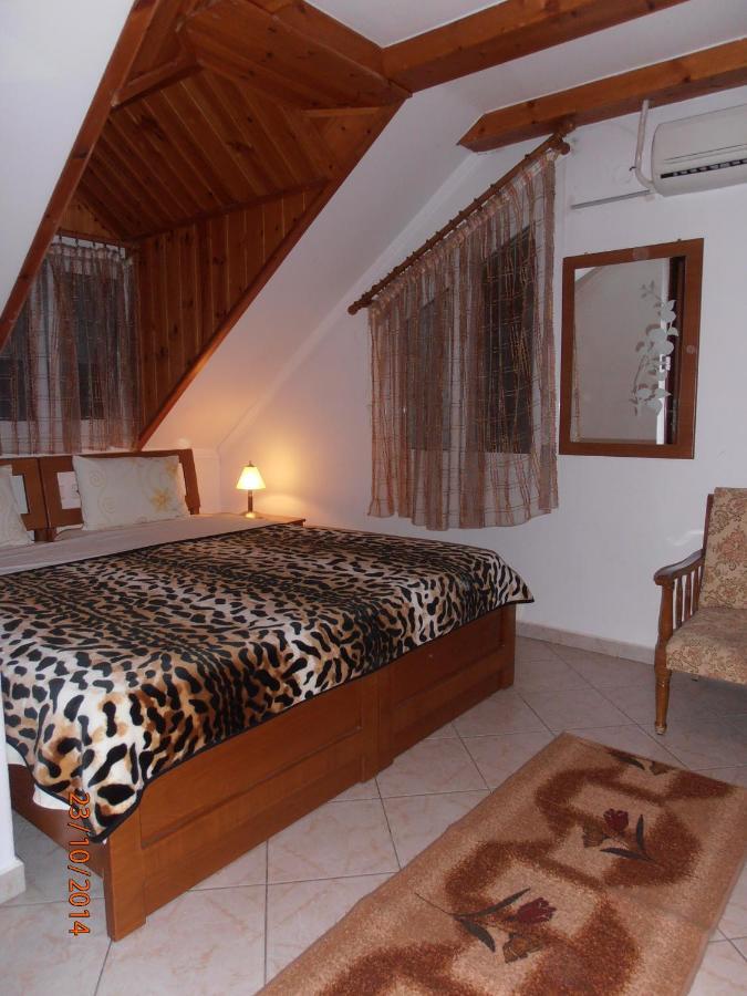 Guesthouse Agnandi Káto Loutrákion 외부 사진