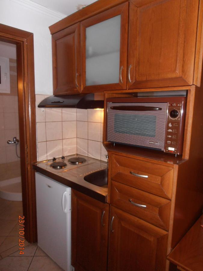 Guesthouse Agnandi Káto Loutrákion 객실 사진